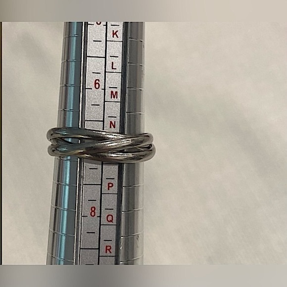 Interlocking Rolling Ring in Platinum, 6g Solid - Picture 1 of 8